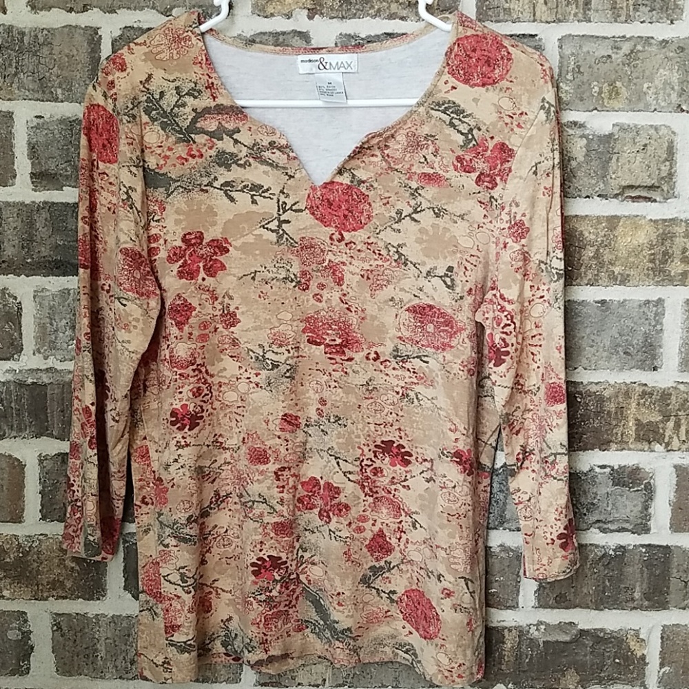 💥🎪❤Madison & MAX Floral Top